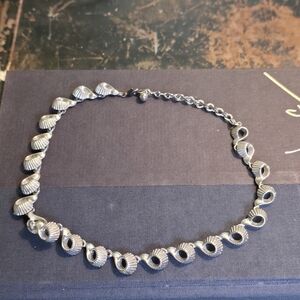 Vintage Silver Tone Seashell Link Necklace Scallop Choker Beach Nautical 15"